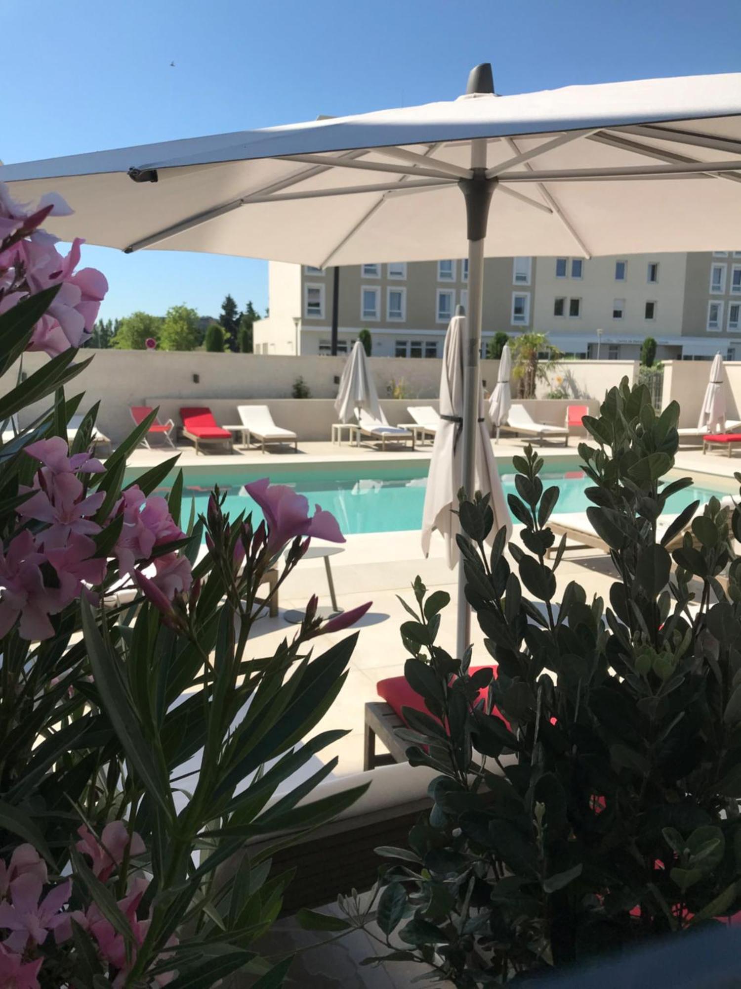 Mercure Avignon Gare Tgv Exterior photo